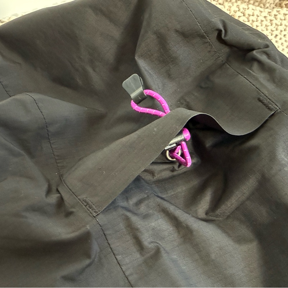 The North Face Summit Series GORE-TEX Rain Jacket | Women’s Small | Waterproof - Picture 8 of 9